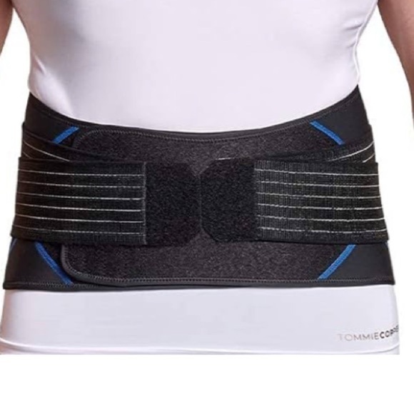 Tommie Copper Unisex Adjustable Compression Back Brace in Black size L/XL - Picture 1 of 7